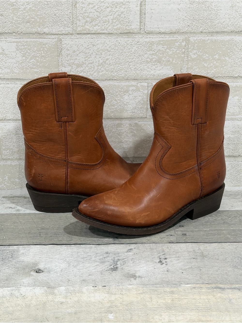 Frye Billy Bootie in Cognac - Size - 6B